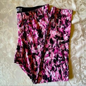 NIKE Fitness Leggings